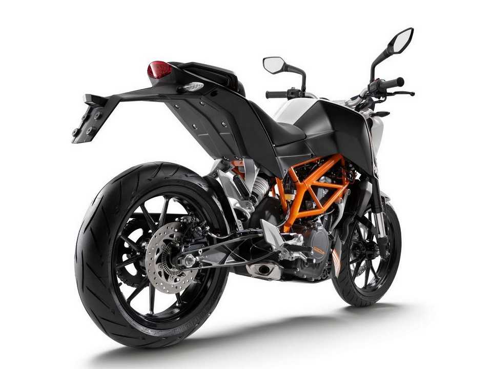 KTM390 Duke 2014 - 3/4 traseira